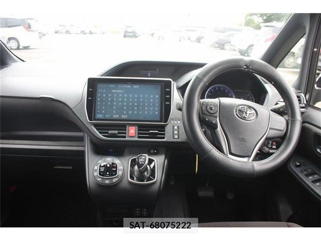 Toyota NOAH HYBRID 2016-09 7059974-16