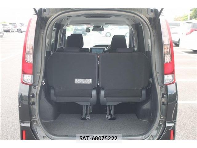 Toyota NOAH HYBRID 2016-09 7059974-17