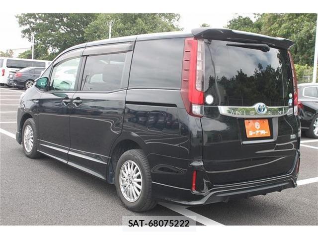 Toyota NOAH HYBRID 2016-09 7059974-22