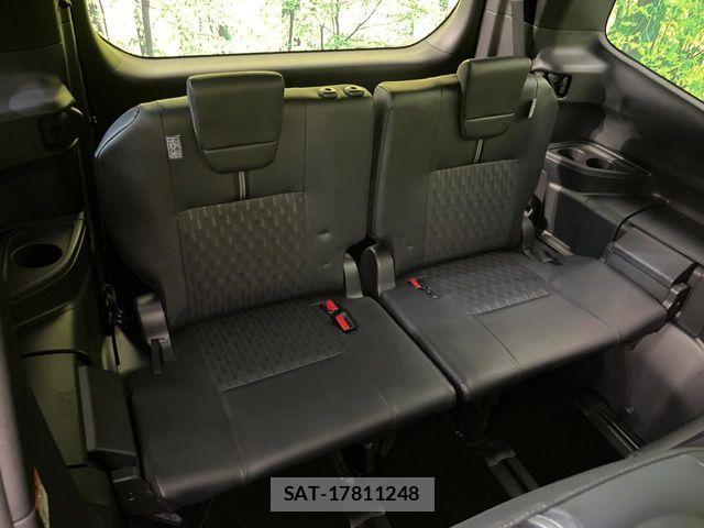Toyota NOAH HYBRID 2022-10 7059965-9