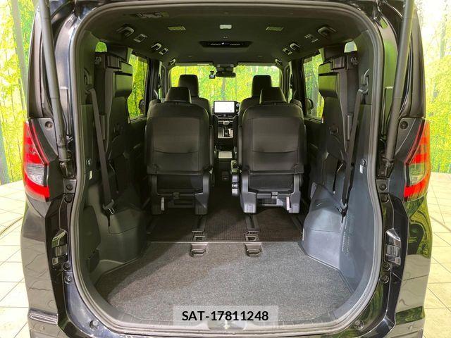 Toyota NOAH HYBRID 2022-10 7059965-10