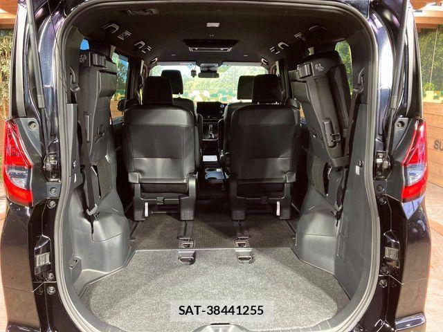 Toyota NOAH HYBRID 2023-01 7059972-10