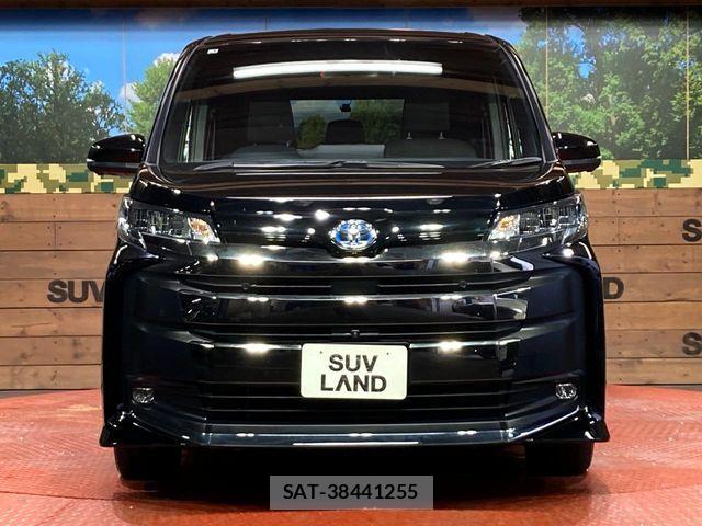 Toyota NOAH HYBRID 2023-01 7059972-14