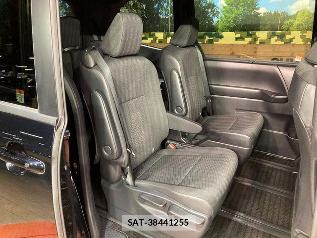 Toyota NOAH HYBRID 2023-01 7059972-8