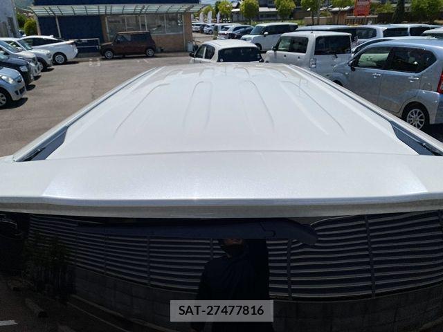 Toyota NOAH HYBRID 2016-04 7222826-10