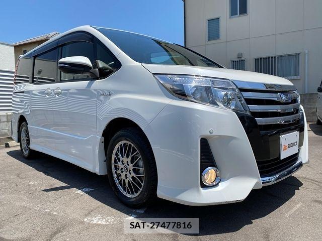 Toyota NOAH HYBRID 2016-04 7222826-1