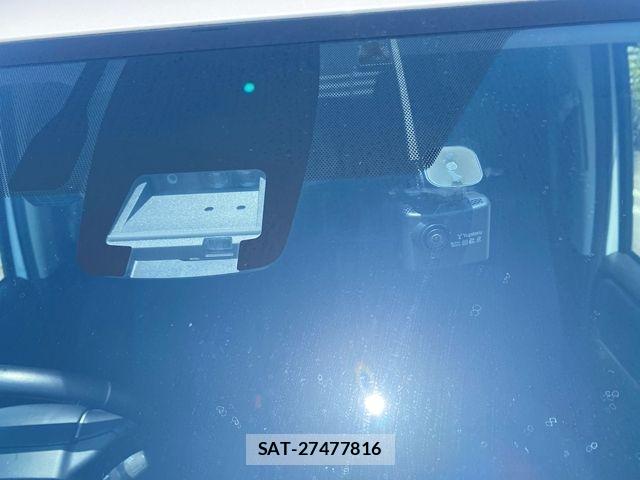 Toyota NOAH HYBRID 2016-04 7222826-23