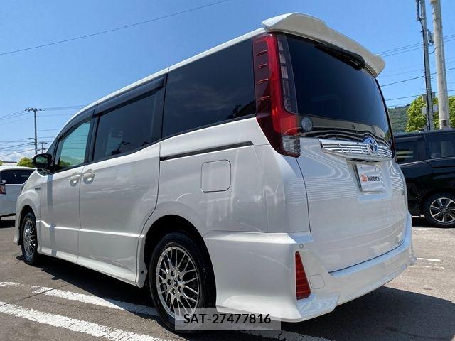 Toyota NOAH HYBRID 2016-04 7222826-8