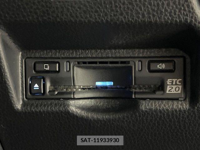 Toyota NOAH HYBRID 2022-12 7222839-8