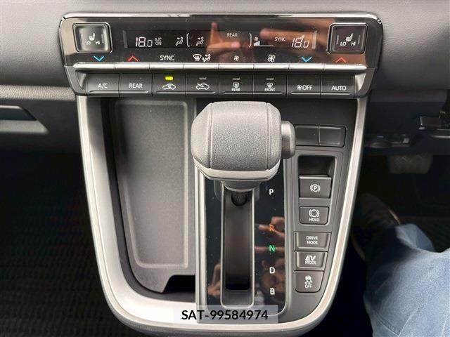 Toyota NOAH HYBRID 2025-10 7222865-26