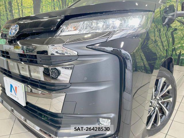 Toyota NOAH HYBRID 2022-06 7215706-12