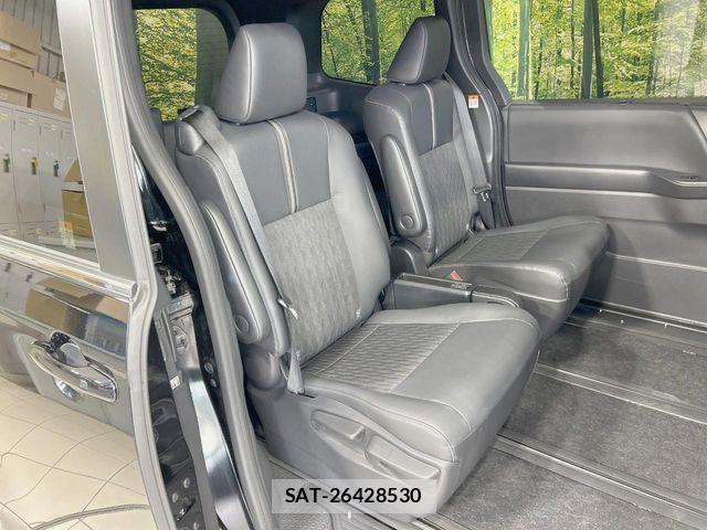 Toyota NOAH HYBRID 2022-06 7215706-8