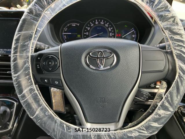 Toyota NOAH HYBRID 2019-02 7222833-20