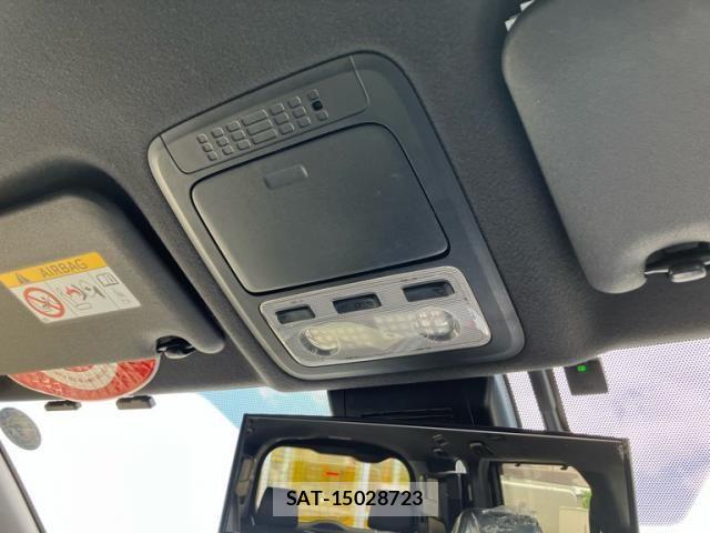 Toyota NOAH HYBRID 2019-02 7222833-24