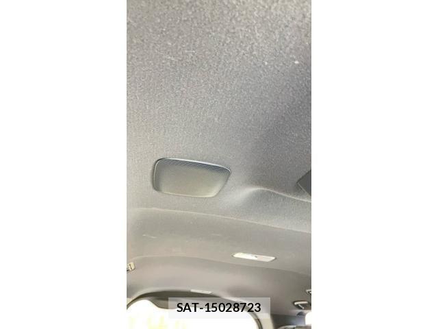 Toyota NOAH HYBRID 2019-02 7222833-26