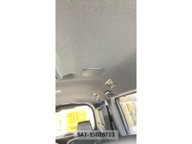 Toyota NOAH HYBRID 2019-02 7222833-27