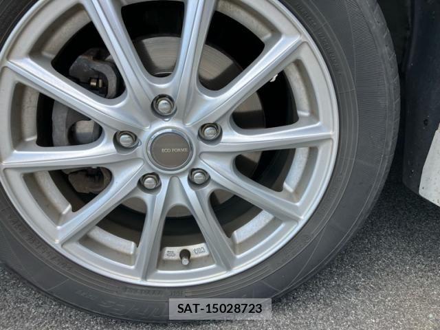 Toyota NOAH HYBRID 2019-02 7222833-3