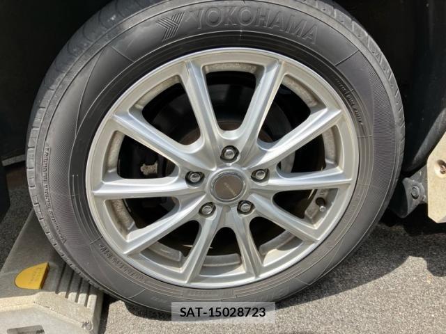 Toyota NOAH HYBRID 2019-02 7222833-6