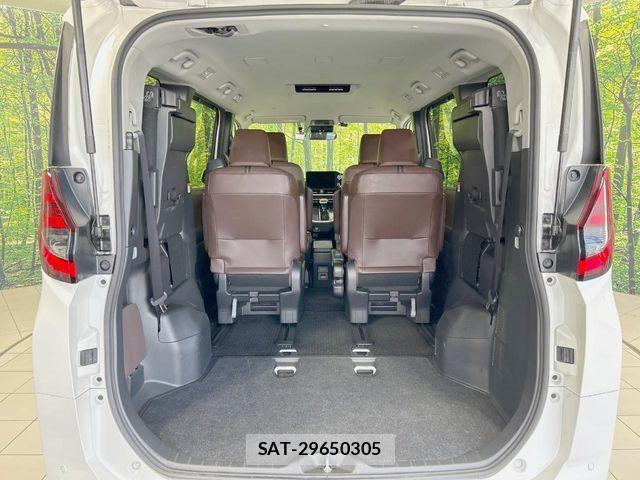 Toyota NOAH HYBRID 2022-10 7217175-10