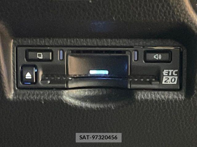 Toyota NOAH HYBRID 2023-03 7222840-9