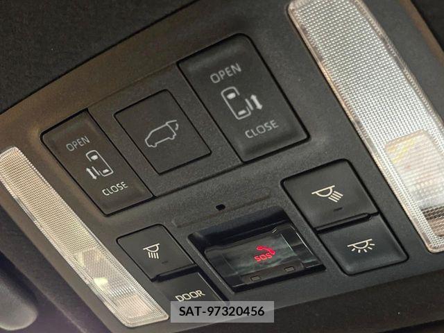 Toyota NOAH HYBRID 2023-03 7222840-7