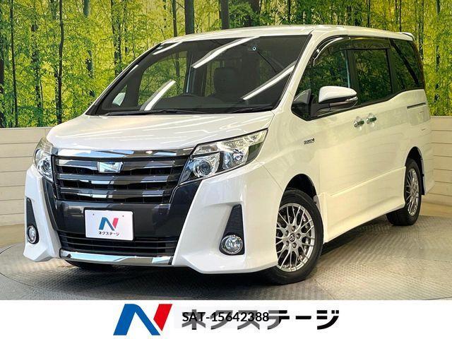 Toyota NOAH HYBRID 2017-01 7215617-0