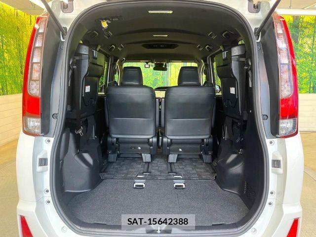 Toyota NOAH HYBRID 2017-01 7215617-10