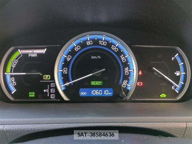 Toyota NOAH HYBRID 2015-05 7222820-13