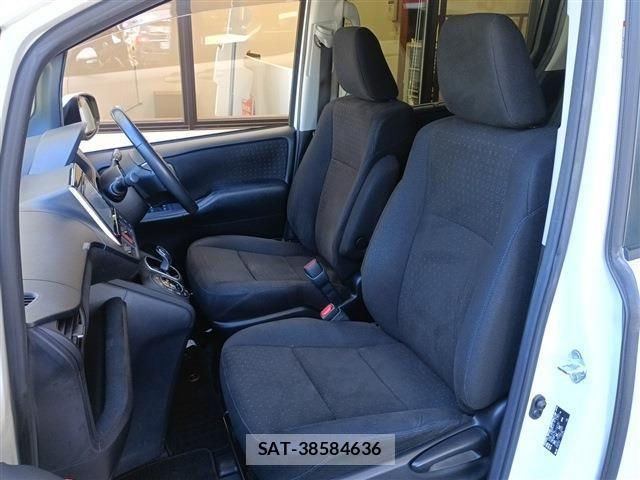 Toyota NOAH HYBRID 2015-05 7222820-6