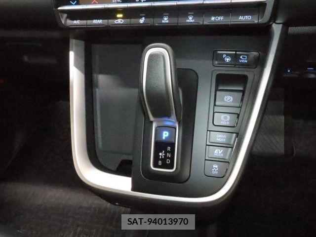 Toyota NOAH HYBRID 2025-09 7222860-22