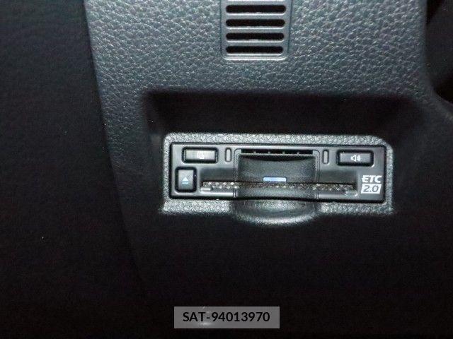 Toyota NOAH HYBRID 2025-09 7222860-27