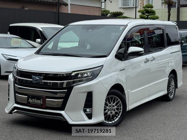 Toyota NOAH HYBRID 2018-01 7222824-0
