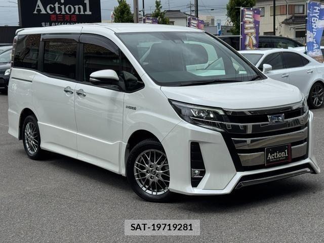 Toyota NOAH HYBRID 2018-01 7222824-6