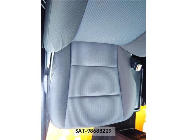 Toyota NOAH HYBRID 2015-11 7222822-16