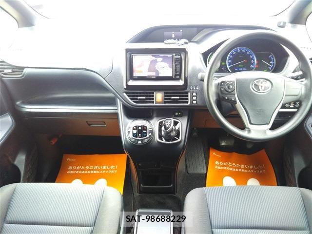 Toyota NOAH HYBRID 2015-11 7222822-5