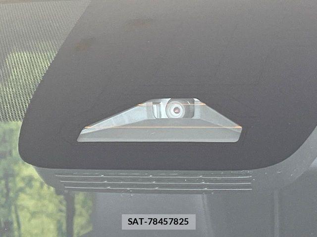 Toyota NOAH HYBRID 2023-03 7222841-2