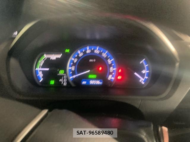 Toyota NOAH HYBRID 2015-11 7222823-20