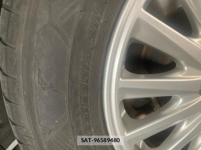 Toyota NOAH HYBRID 2015-11 7222823-5