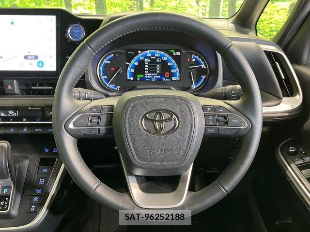 Toyota NOAH HYBRID 2022-09 7222838-11
