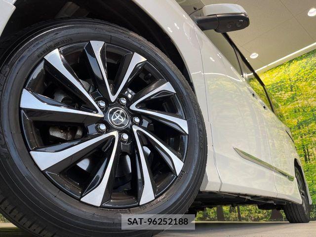Toyota NOAH HYBRID 2022-09 7222838-13