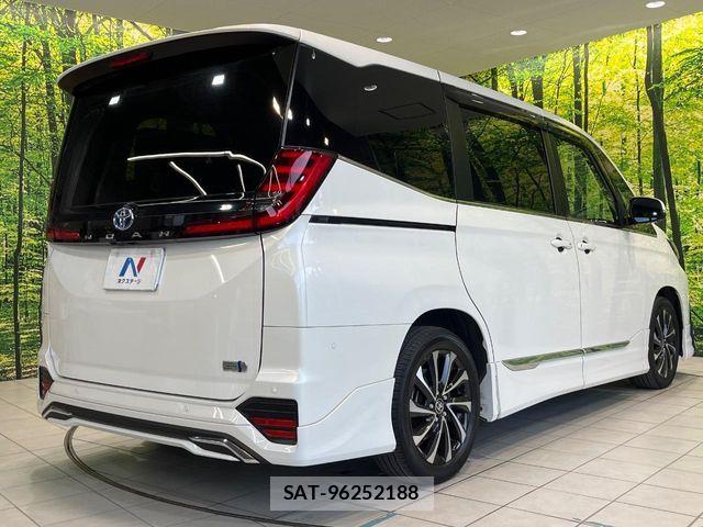 Toyota NOAH HYBRID 2022-09 7222838-17