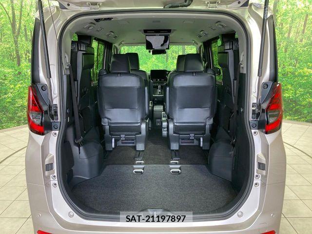 Toyota NOAH HYBRID 2023-11 7222852-10