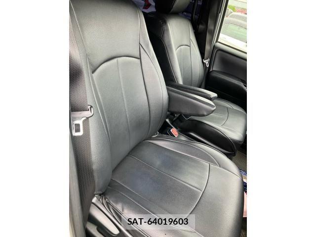 Toyota NOAH HYBRID 2020-03 7218187-17