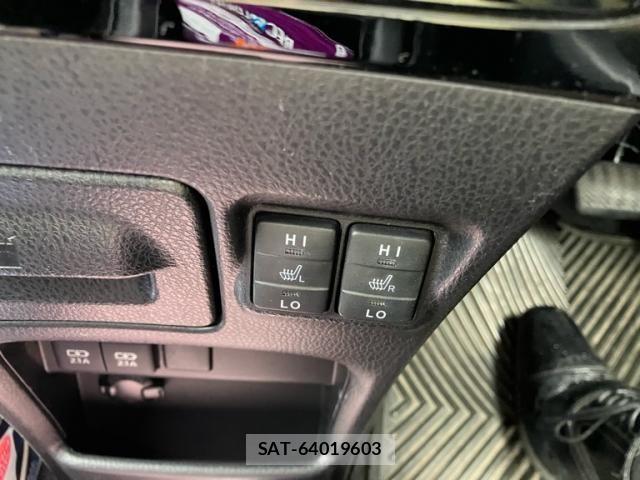 Toyota NOAH HYBRID 2020-03 7218187-20
