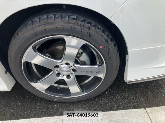 Toyota NOAH HYBRID 2020-03 7218187-4