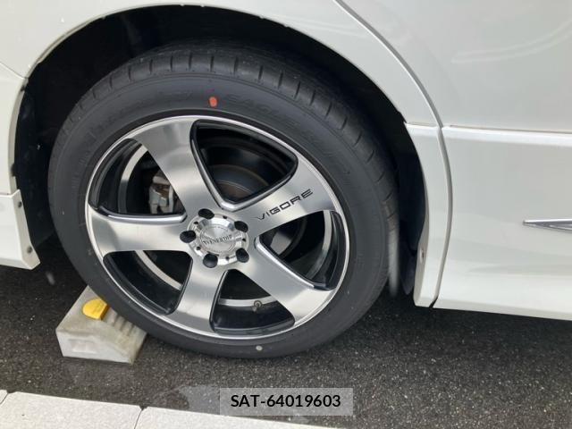 Toyota NOAH HYBRID 2020-03 7218187-5