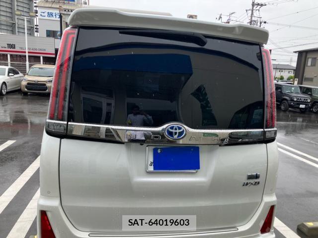 Toyota NOAH HYBRID 2020-03 7218187-6