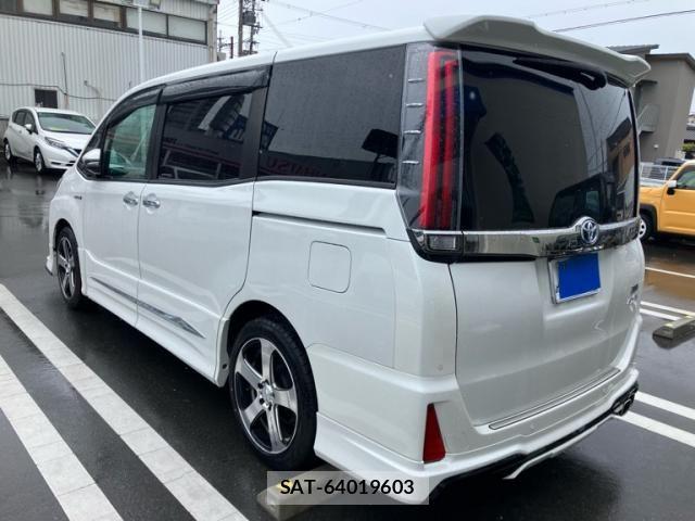 Toyota NOAH HYBRID 2020-03 7218187-7