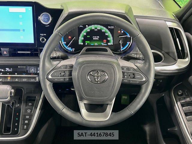 Toyota NOAH HYBRID 2023-05 7222849-11