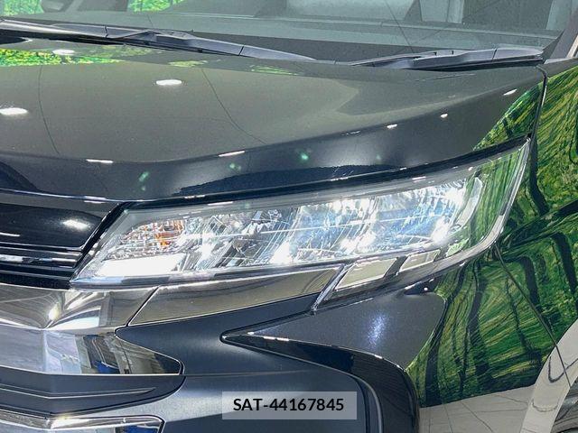 Toyota NOAH HYBRID 2023-05 7222849-12